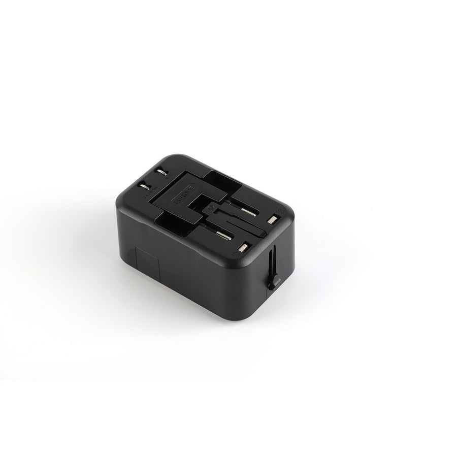 Universal travel Adaptor AC Input:100-240V,6A Max